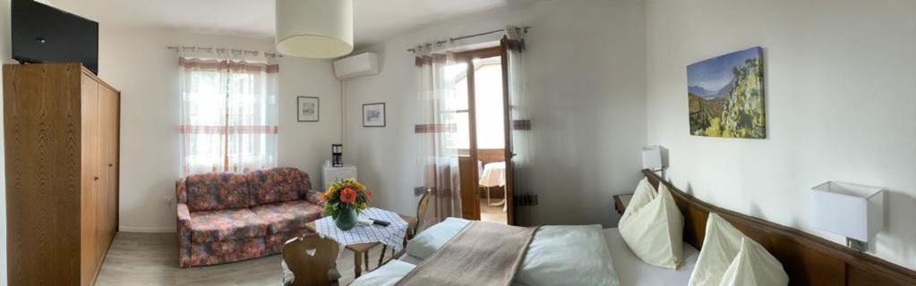 Garni Guflhof Bed and Breakfast Caldaro Εξωτερικό φωτογραφία