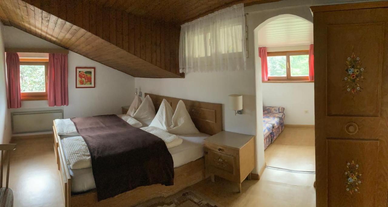 Garni Guflhof Bed and Breakfast Caldaro Εξωτερικό φωτογραφία